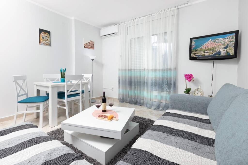 Apartment Milos Kotor Exteriér fotografie
